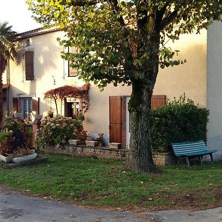 Charmante Maison A La Ferme Valderies Exterior foto